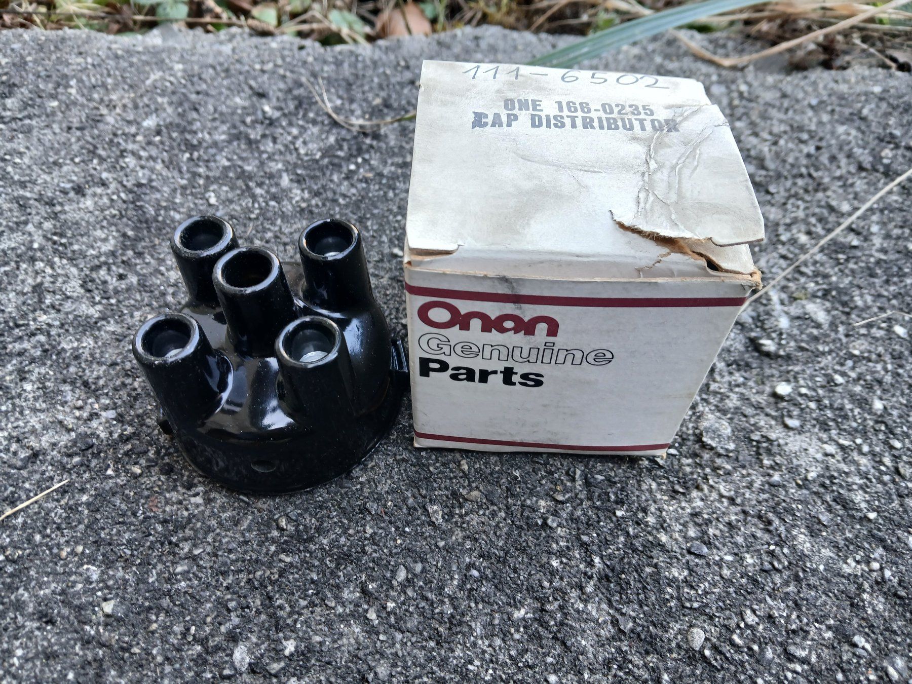 Motori: Zündverteilerdeckel zu Onan Motor – Usato da Landquart venduto da Tractospeed01