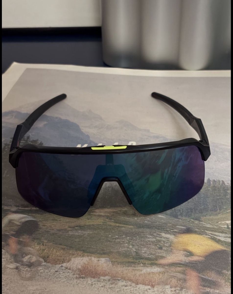 Oakley Occhiali & Lenti: Oakley Sutro Lite  – Usato da Flaach venduto da med_rr6l