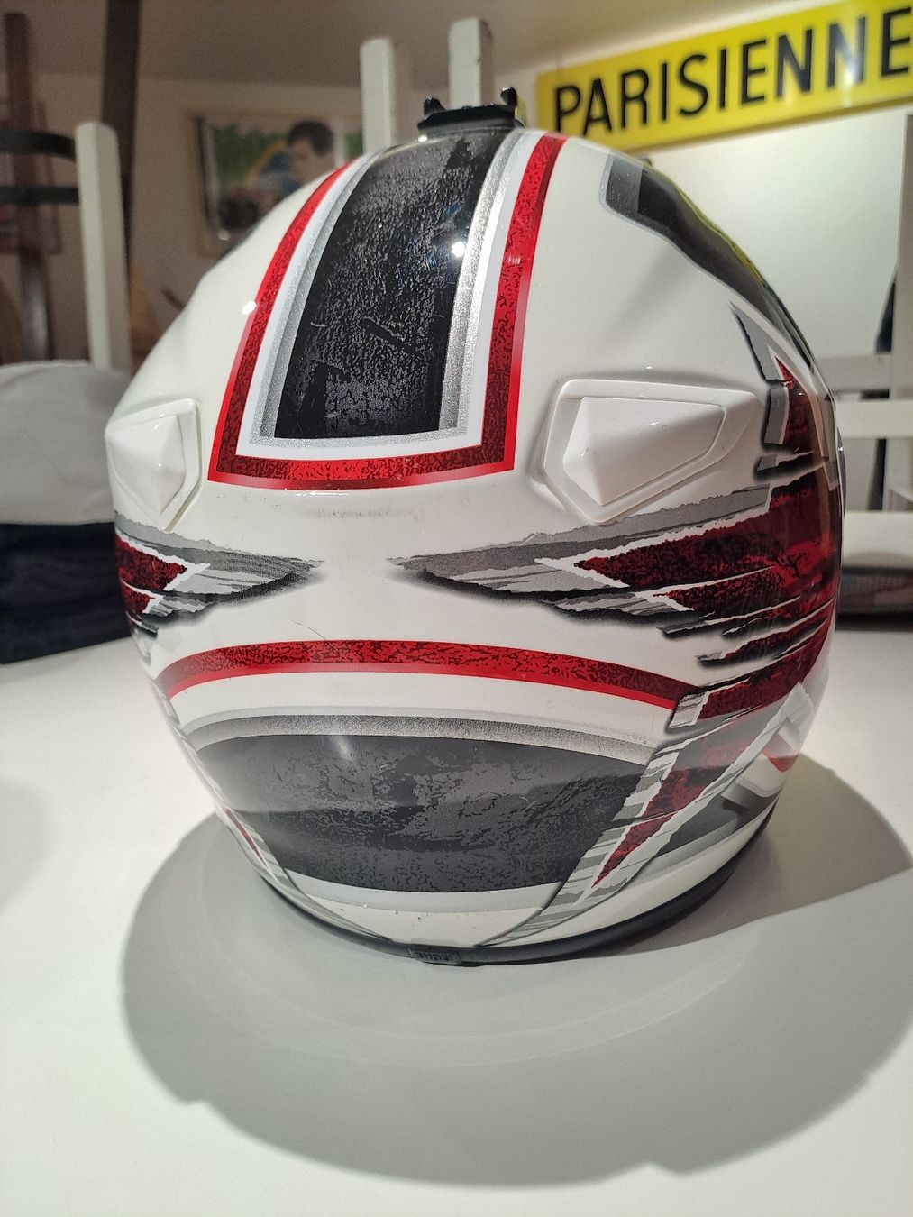 Shoei Caschi & visiere: Casque Shoei de moto – Usato da Valeyres-sous-Montagny venduto da Romy. 1