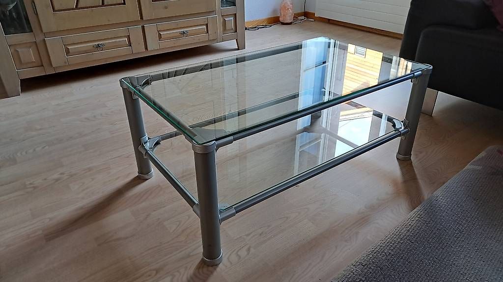 Tische: Glastisch 53 x 93 cm – Gebraucht aus Buochs von Shoppingfriend