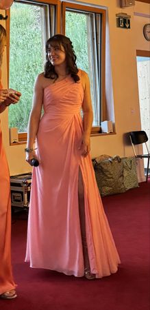Brautjungerkleid in Farbe Coral