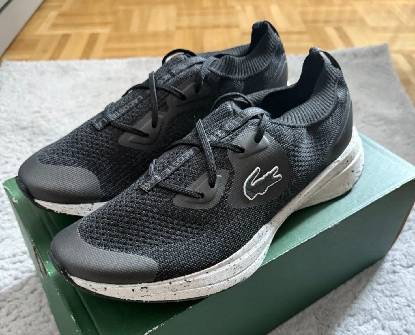 Lacoste Chaussures hommes: Lacoste Neo Run Eco 44.5 GRATIS VERSAND! – D'occasion à HORN par Beat2fast4you
