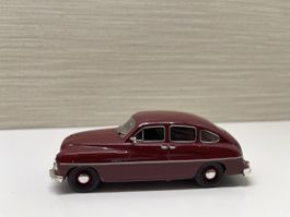 Modellauto 1.43 dunkelrot mit Nummernschild 116 AB45