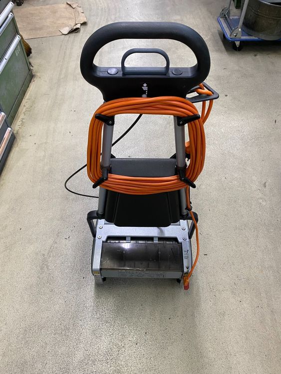 Bodenreiniger Lux Uniprof 340 | Kaufen auf Ricardo