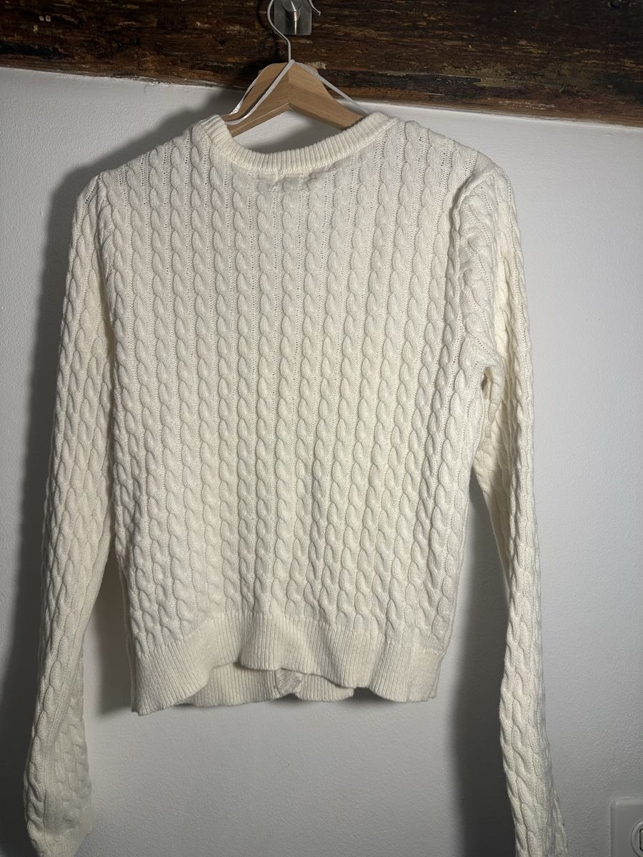 H&M Jacken: Hochwertiges Cardigan von H&M – Neu (gemäss Beschreibung) aus Zürich von mbu_5f9r 1