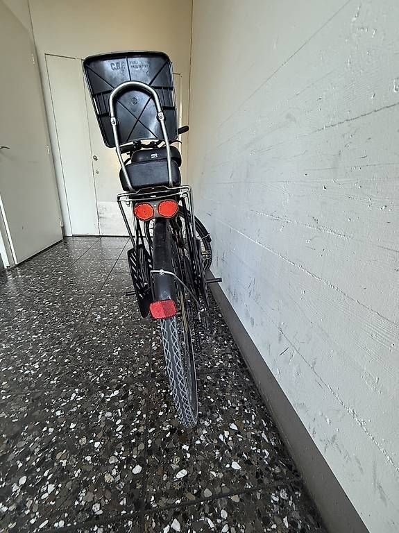Velos: Velo mit Kindersitz ab 4 – Gebraucht aus Zürich von Topfamily 3