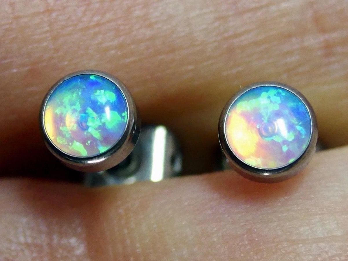 Orecchini pendenti & Orecchini a lobo: Ohrsteker aus Titanium mit Opal – Nuovo e nell'imballaggio originale da Matten b. Interlaken venduto da kero71 4