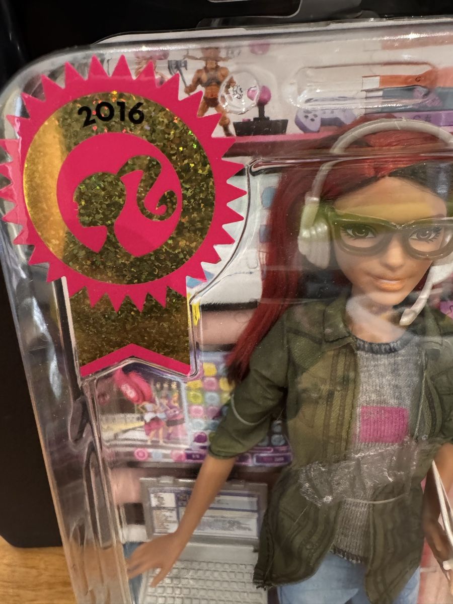 Puppen: Barbie Puppe Spieleentwicklerin 2016 – Neu und originalverpackt aus hägglingen von tamayra 1