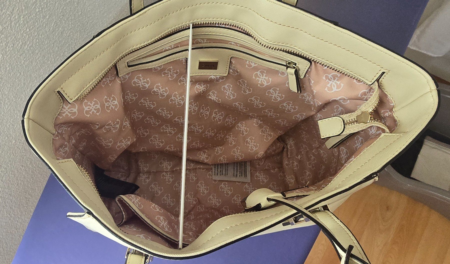Guess Borse da donna: Guess Handtasche – Usato da Ruswil venduto da DNAB 5