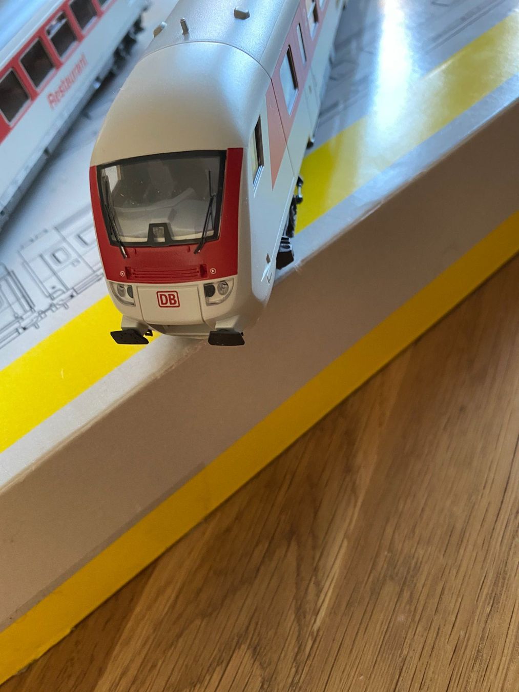 Trix Modellini di ferrovie: Trix IC-Set, 4-teilig mit Steuerwagen – Nuovo (secondo la descrizione) da Bözen venduto da Stefant0 4