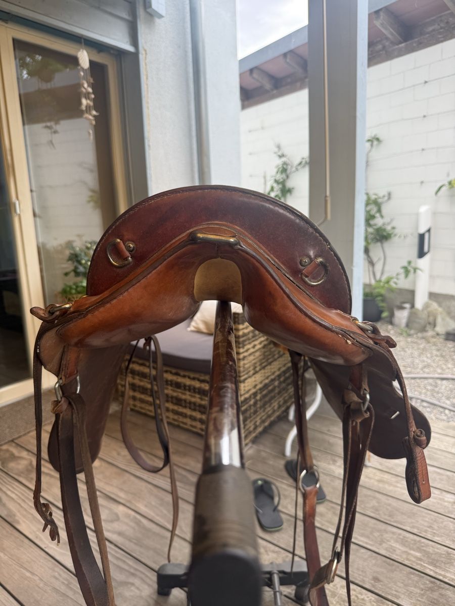 Selles, accessoires: Malibaud Sattel inkl. Pad – D'occasion à Knonau par jvll 2