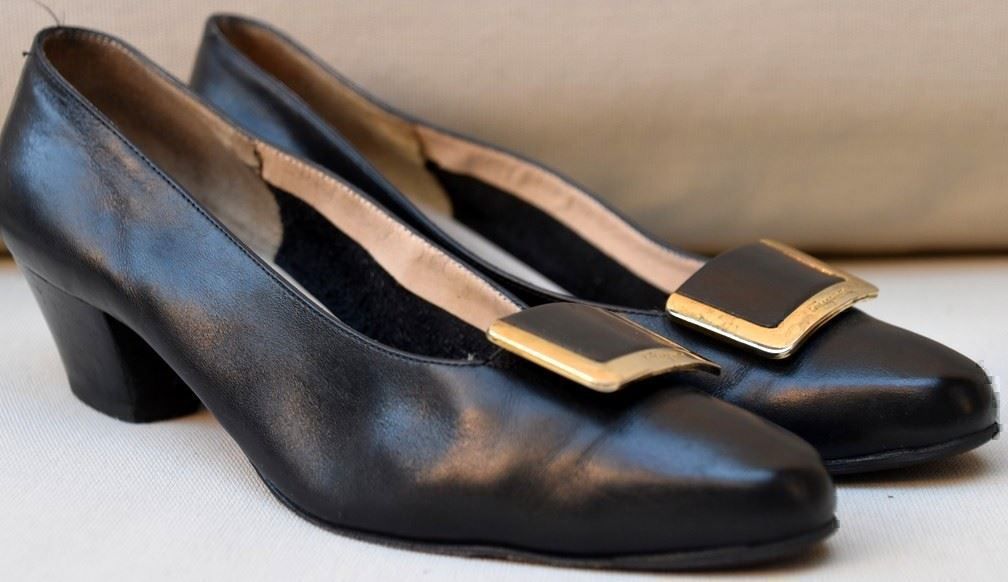 Salvatore Ferragamo Scarpe da donna: Schuhe / Chaussures Salvatore Ferragamo . 38 – Usato da Collonges venduto da Auganien 2