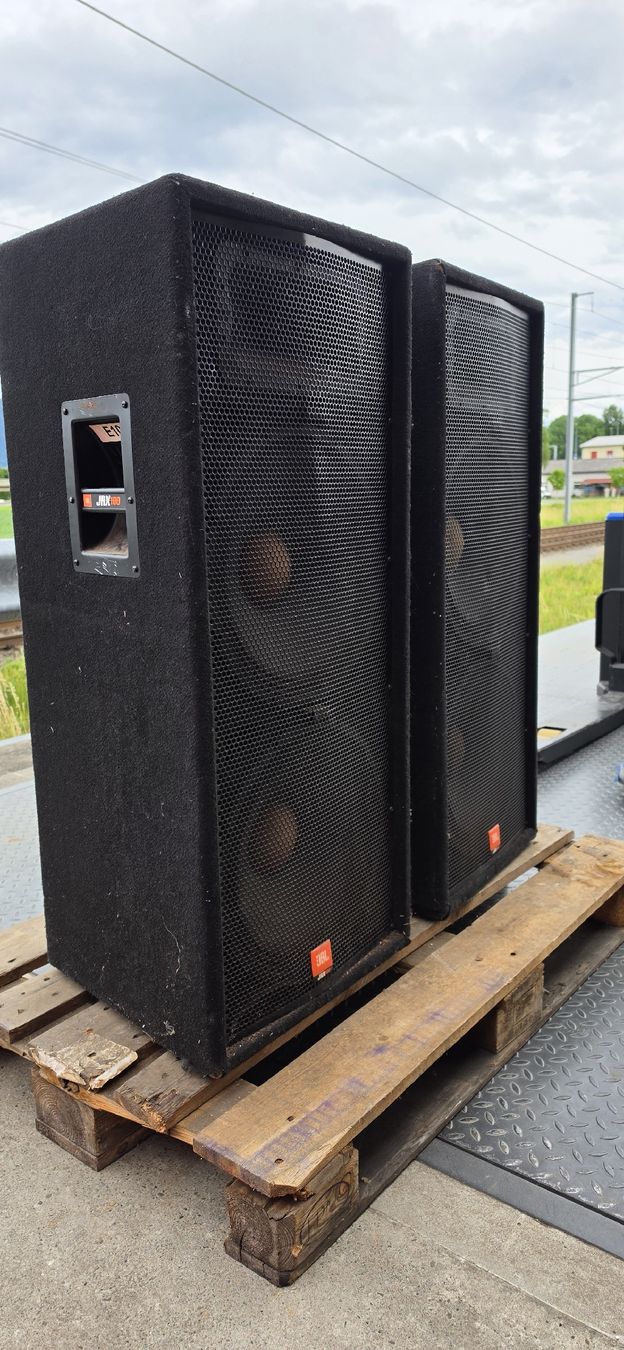 Casse acustiche: JBL Professional JRX 100, 15" – Usato da Au SG venduto da abrollfiaber 1