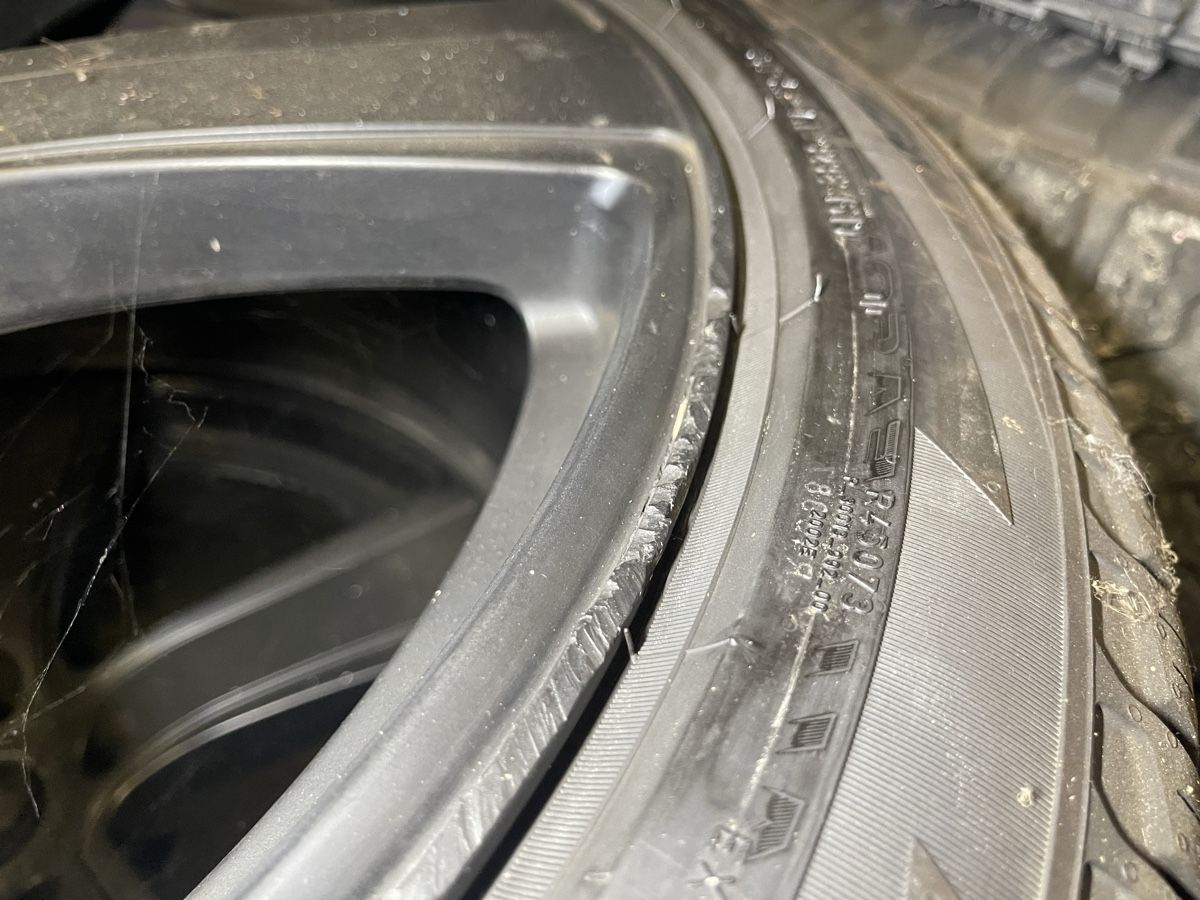 Pneumatici & Ruote complete: Audi Q7 All Season Räder – Usato da Reinach AG venduto da pred1512 7