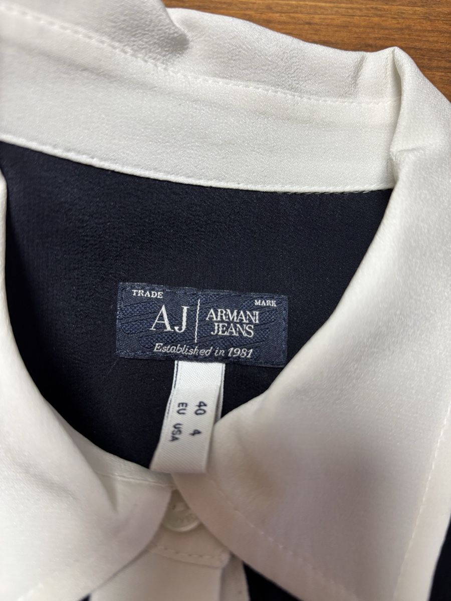 Armani Camicette: Bluse Seide Armani Jeans Gr. S – Usato da Winterthur venduto da san_wd8j 5