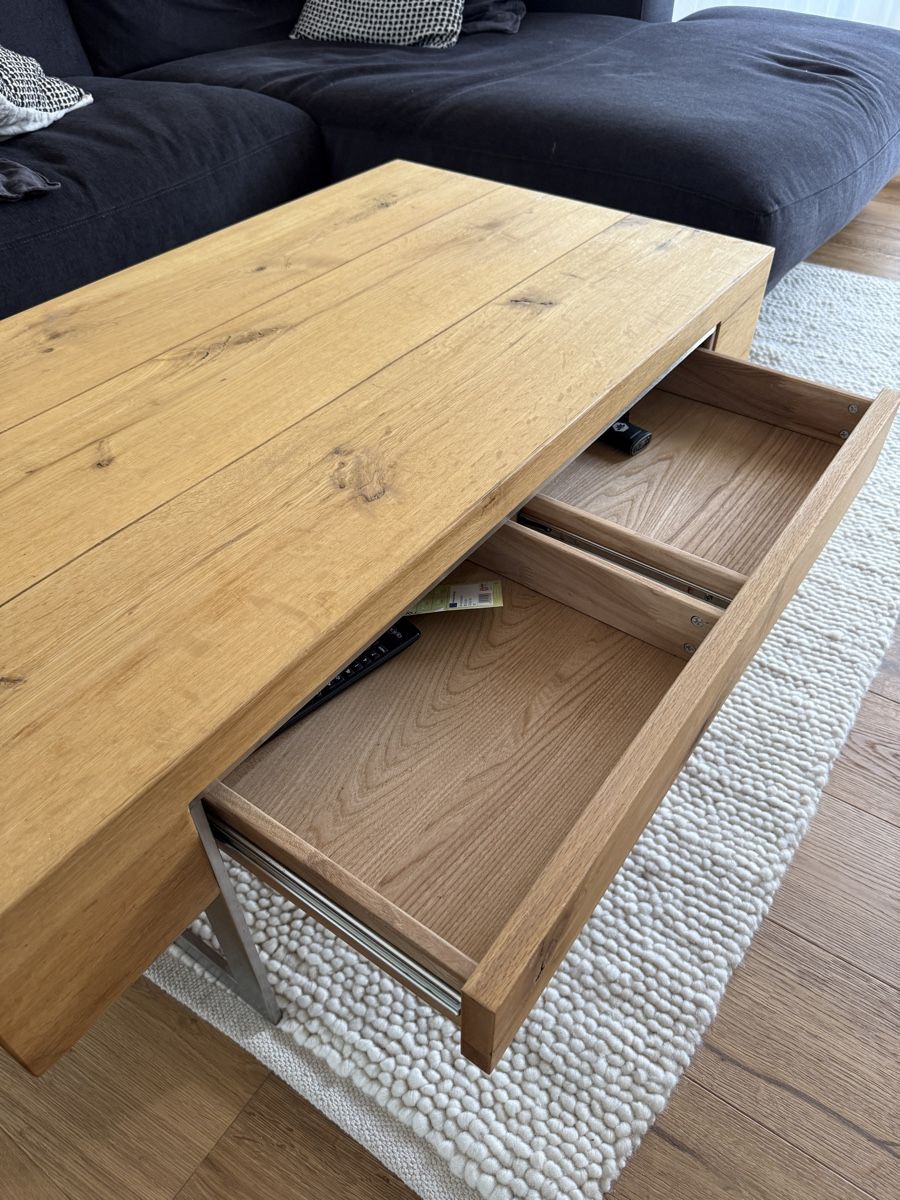 Tavoli: Couchtisch Eichenoptik – Usato da Brunnen venduto da Zuegi5 2