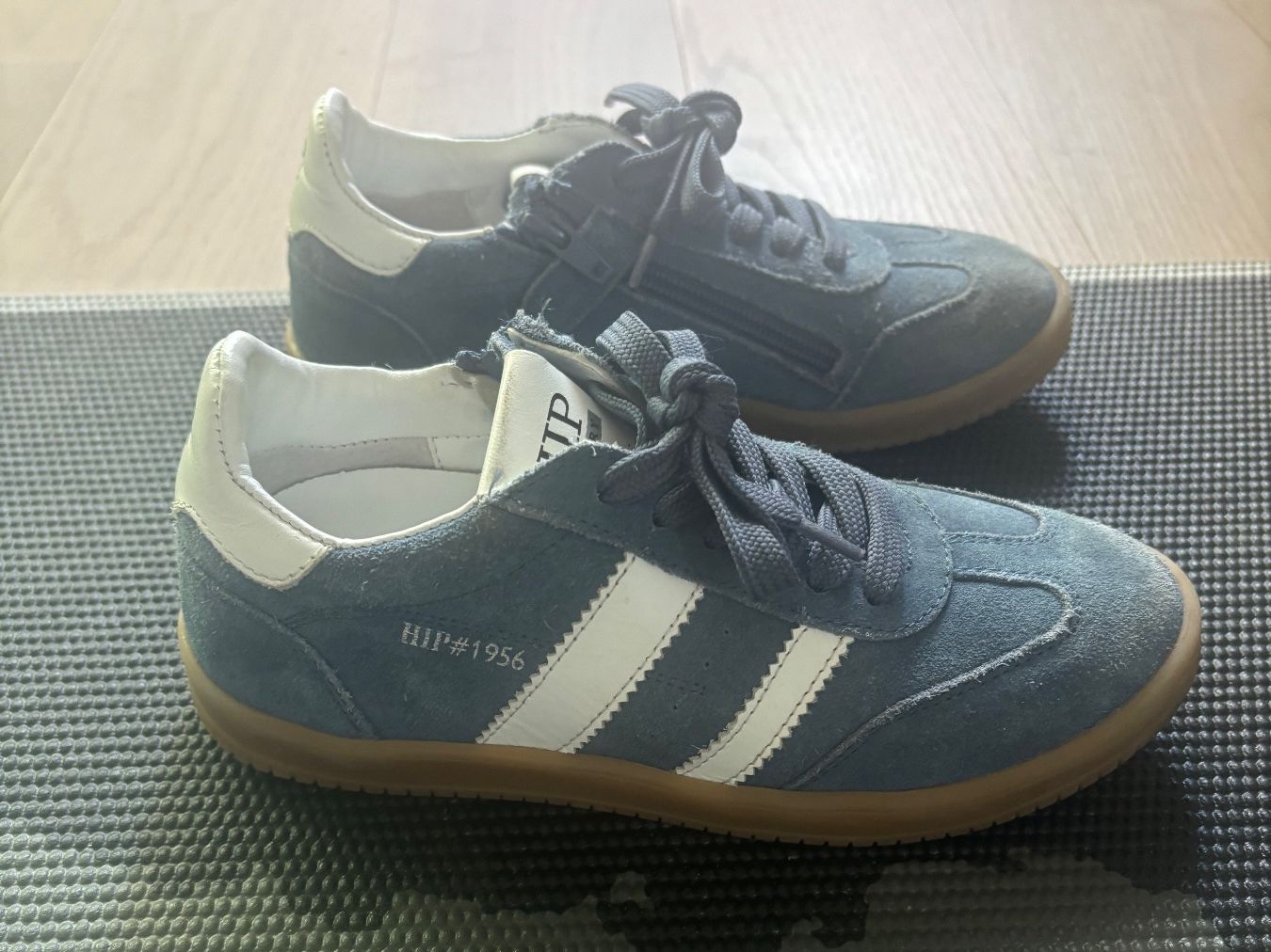 Scarpe per ragazzi: Tolle Rauhleder Sneaker Jungs 34 – Usato da Zollikon venduto da d_grabher 2