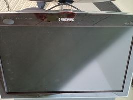 Fernseher  Samsung UE26C4000 66 cm (26") HD Black