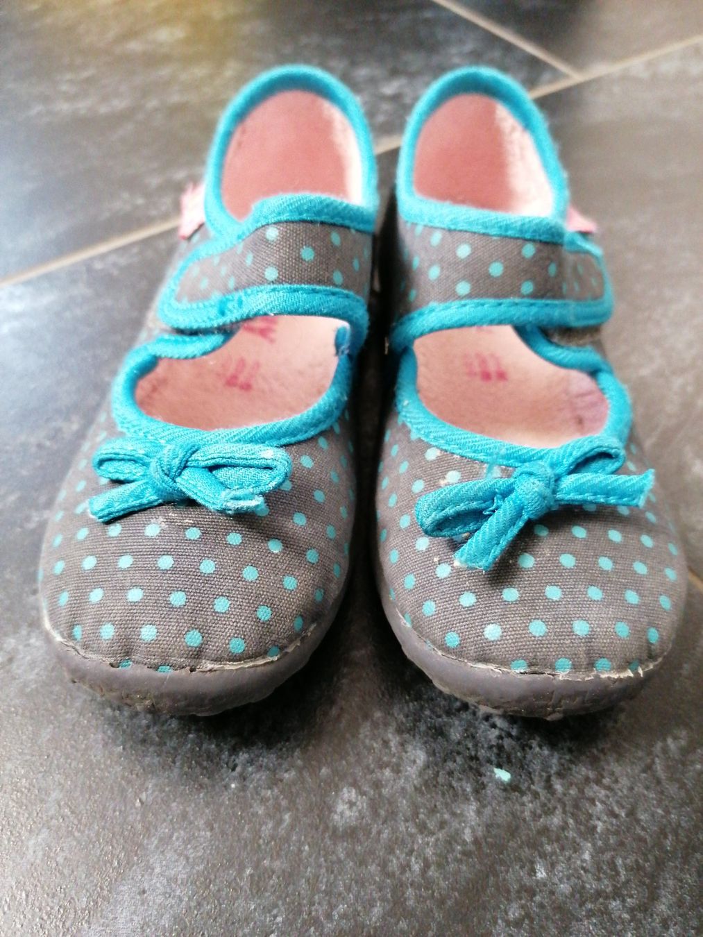 Scarpe per ragazze: Finken Hausschuhe Gr 27 – Usato da Büttikon AG venduto da Amineah 2