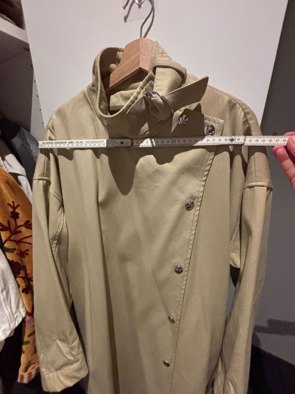 Cappotti: Trenchcoat – Nuovo (secondo la descrizione) da Erlenbach ZH venduto da sanselotte 3