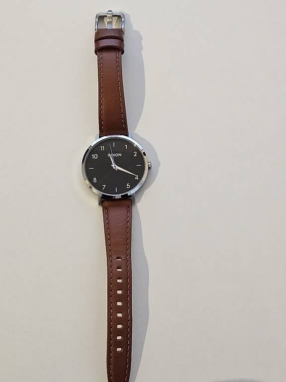 Orologi: Nixon The Arrow Leather Black / Brown – Usato da Saland venduto da zwergli90