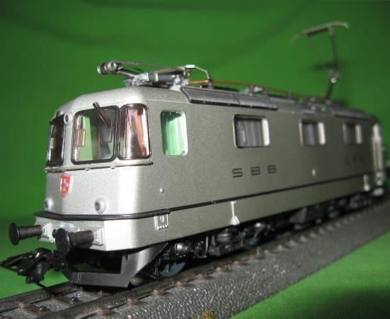 Modellini di ferrovie: SBB Re 4/4 II Techno-Lackierung 092***** – Usato da Winterthur venduto da Ricardo211 1