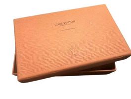 LOUIS VUITTON Box (17,5 x 12 x 3 cm)