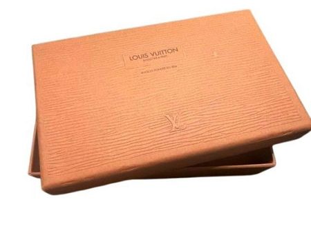 LOUIS VUITTON Box (17,5 x 12 x 3 cm)