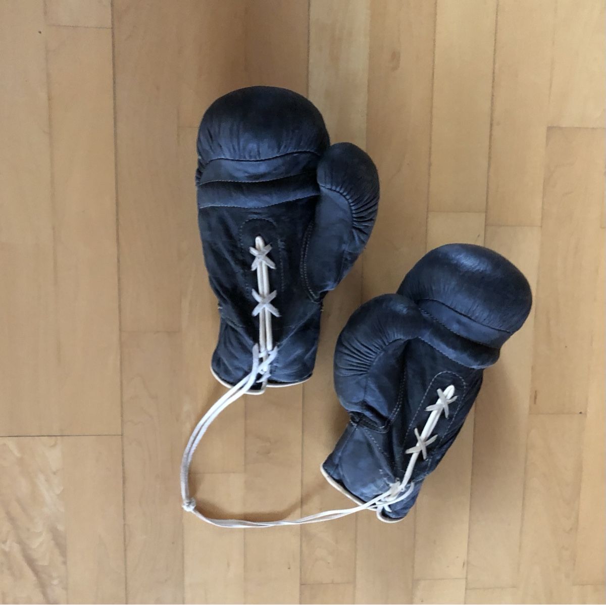 Altri accessori da uomo: Antike Slazenger Boxhandschuhe – Usato da Hünenberg venduto da Smile77.. 1