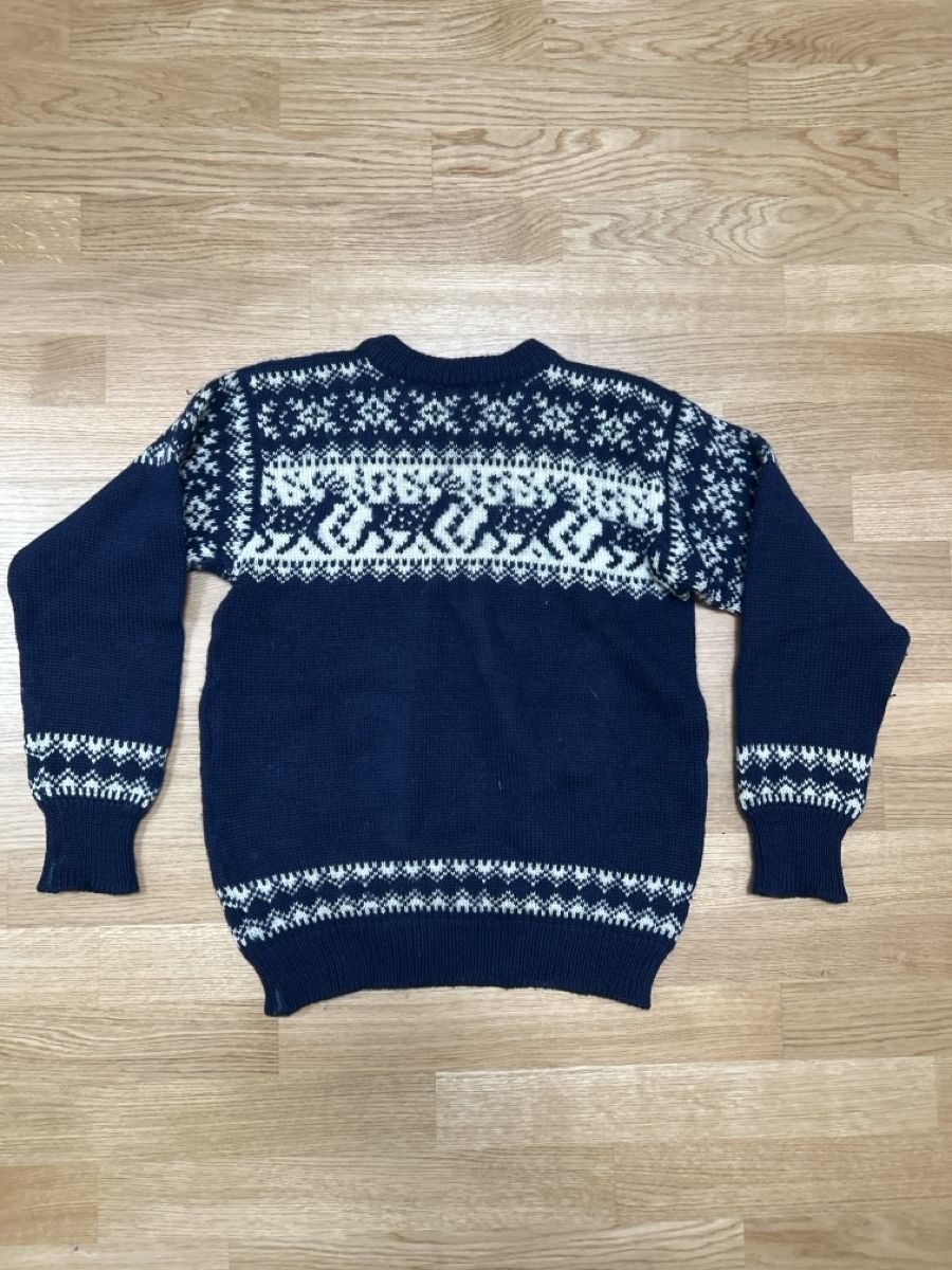 Maglioni & Felpe: Strickpullover 100 Wolle dunkelblau mit Muster Grösse S-48 – Usato da Luzern venduto da ThrowbackVintage 2