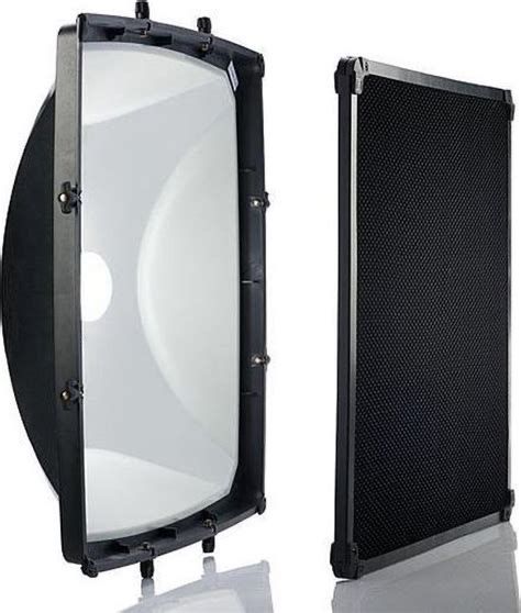 Elinchrom Flash: Elinchrom Square Reflektor 44x44cm Set mit Wabengitter – Nuovo e nell'imballaggio originale da Liebefeld venduto da Orvin2534 1
