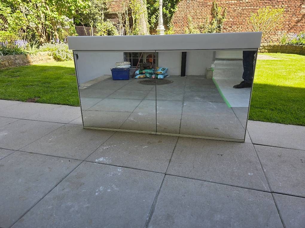 Armadietti a specchio: Spiegelschrank – Usato da Basel venduto da pet_ss7x 1