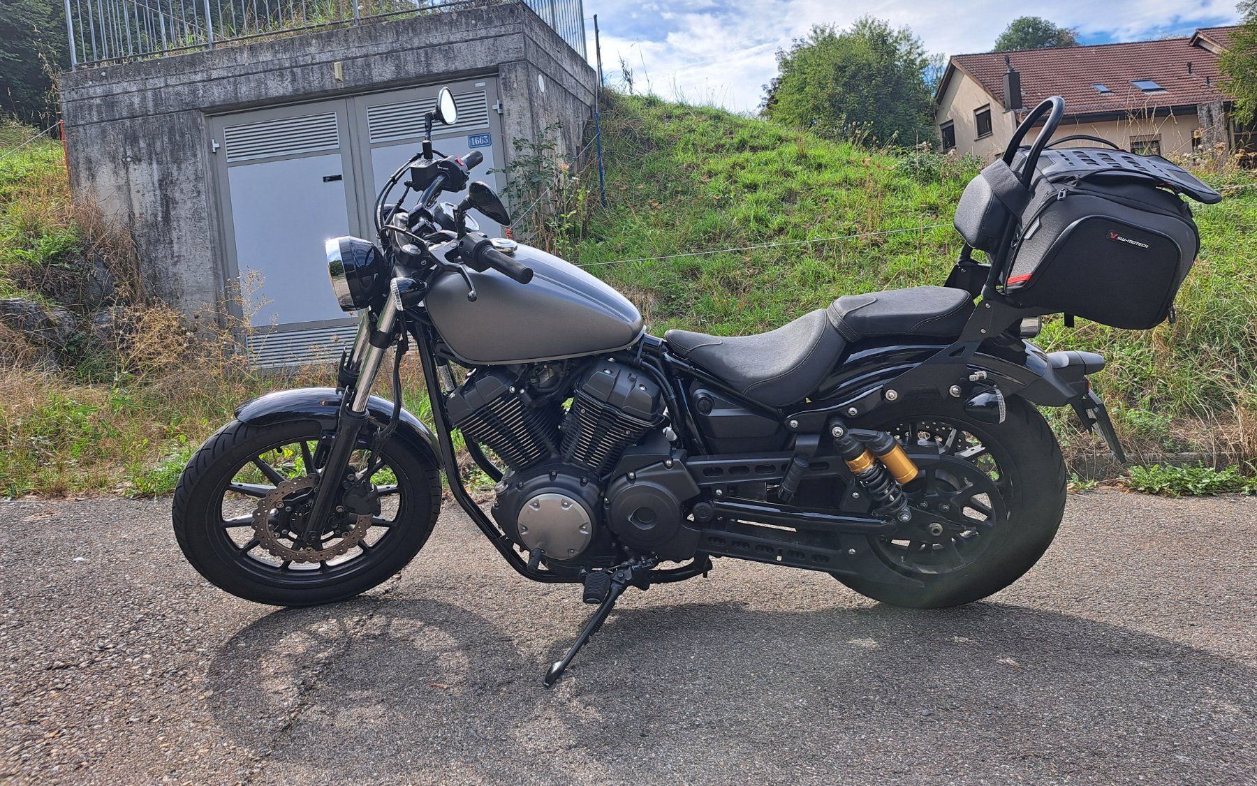 Yamaha Chopper: Yamaha XV 950 R ABS – Usato da Kollbrunn venduto da D.C.1