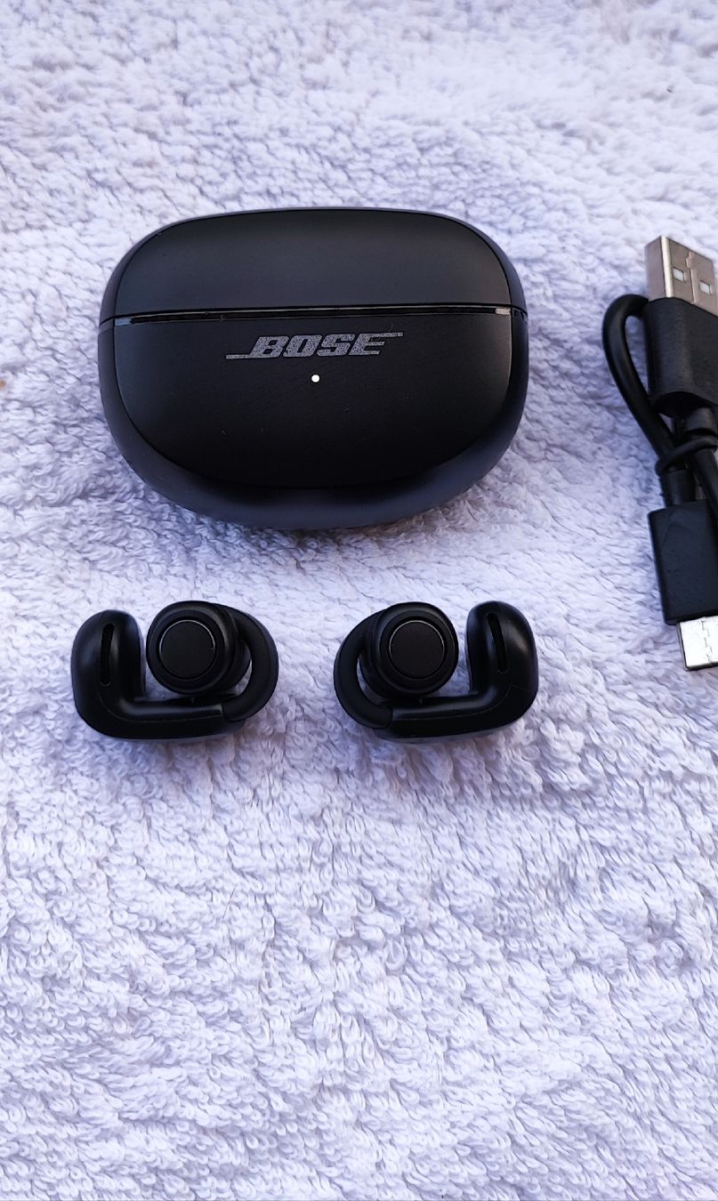 Bose Cuffie: Bose Open-Ear Kopfhörer Ultra Earbuds Schwarz – Usato da Zollikofen venduto da zar_j67f 3