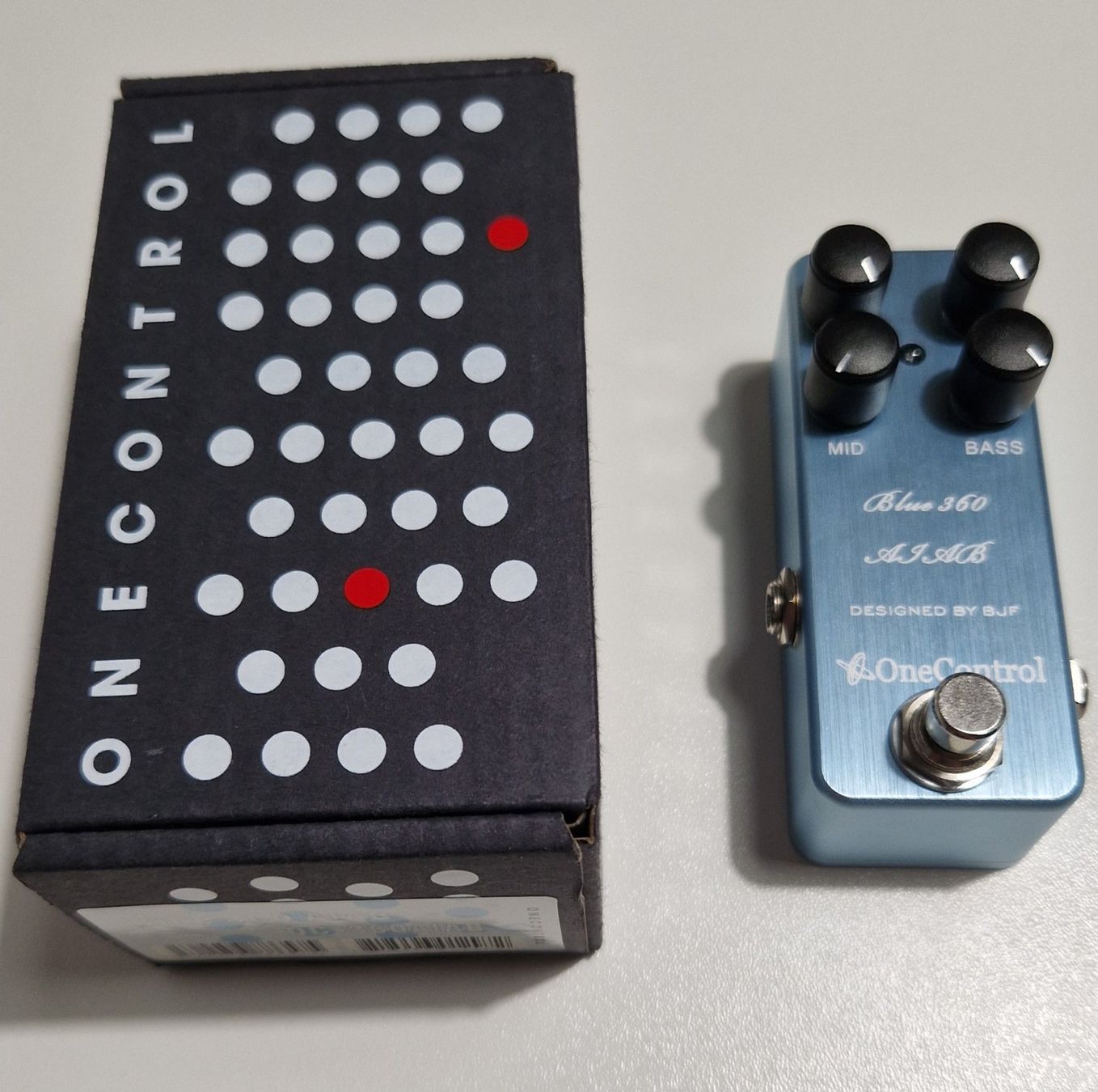 Strumenti musicali: One Control Blue 360 "Amp-in-a-Box" – Usato da Olten venduto da gopm