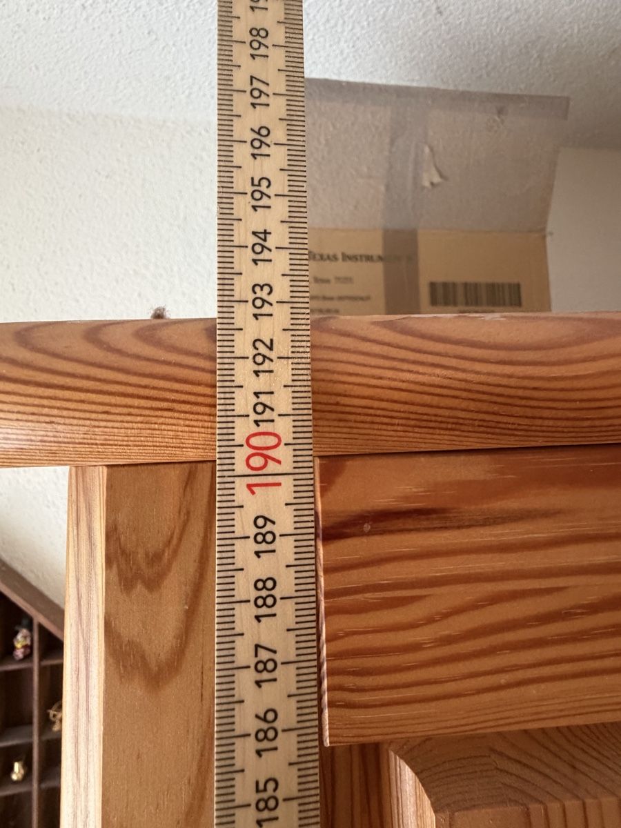 Armadi: Kleiderschrank echt Holz – Usato da Romanshorn venduto da Honeyloops-1993 2