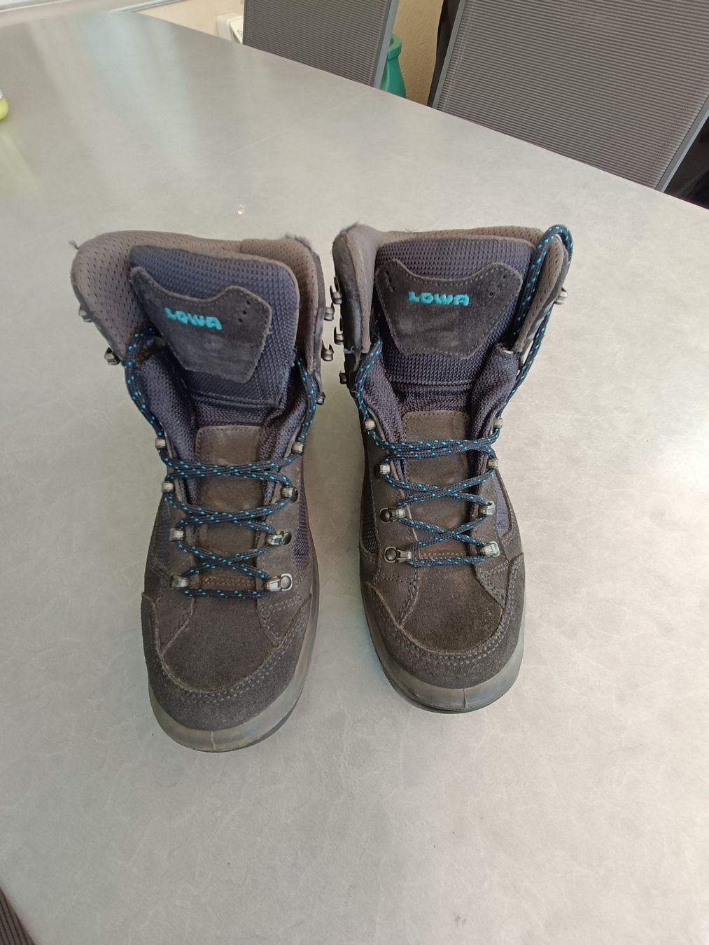 Lowa Scarpe per ragazzi: Wanderschuhe Lowa Gr. 39 – Usato da Greifensee venduto da Clancy 1