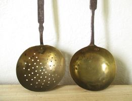 Antiker Schöpfer Lochkelle Kellen Messing & Schmiedeeisen