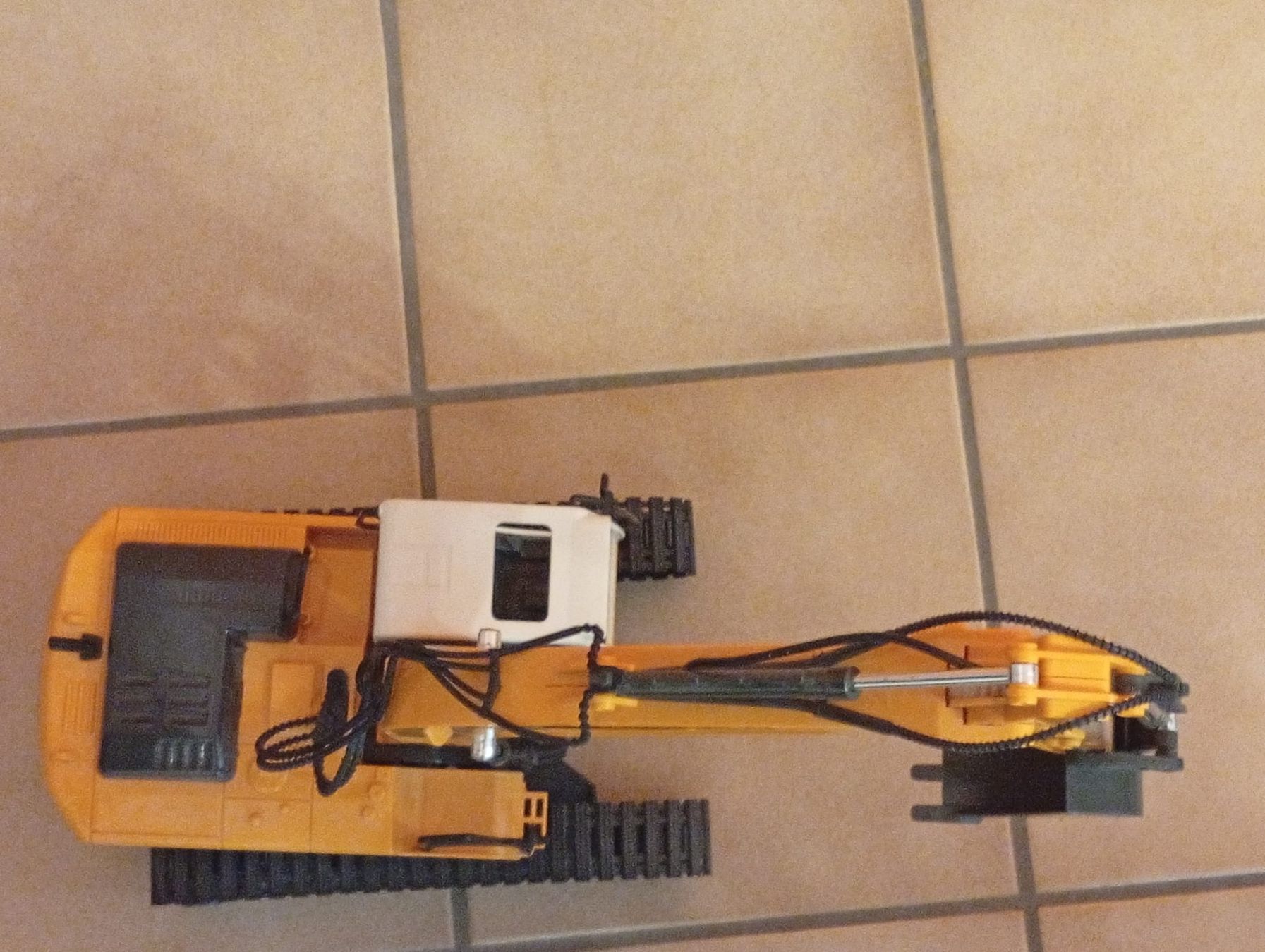 Giocattoli: Liebherr Bagger 936, ferngesteuert – Nuovo (secondo la descrizione) da Buttikon SZ venduto da cla_sh9h 5