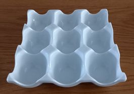 WEISSER *EIER - KARTON* 14.5X14.5/H 3CM/INTAKT/MATERIAL?