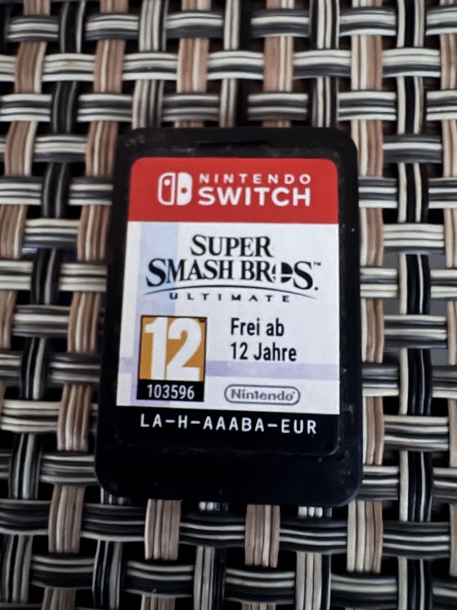 Nintendo Console: Nintendo Switch V2 + Super Smash Bros. Ultimate + OVP – Usato da Stein AG venduto da ellenacleofea 2
