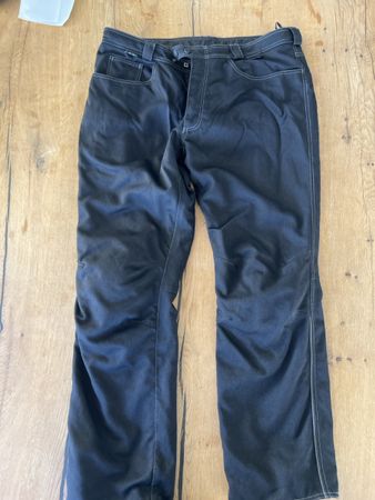 Drive Motorradhose Knieprotektoren, Grösse 30 XXL, schwar