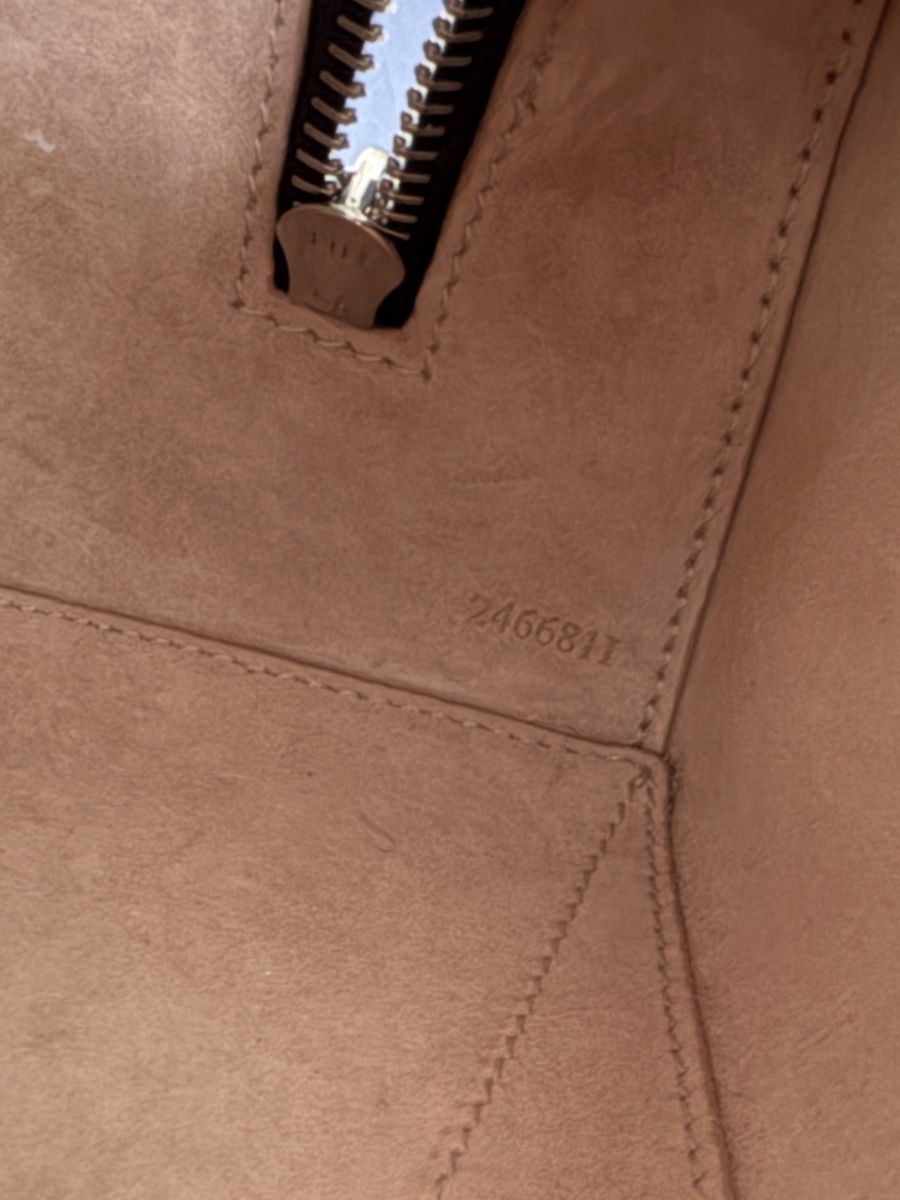 Alaia Borse da donna: Alaia Teckel Medium Black Bag – Usato da Nyon venduto da My_wardrobe 4