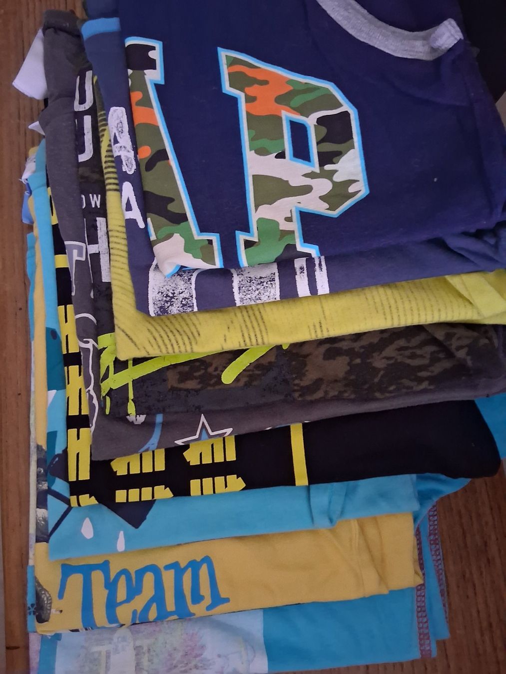 Camicie, T-shirt & Polo: T Shirts gr 134/140/146 – Usato da Astano venduto da mclotto