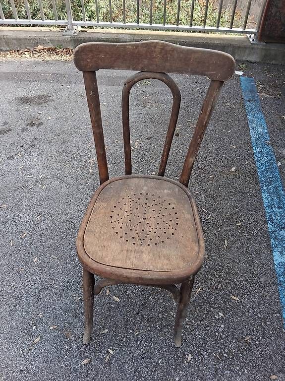 Stühle: Sedia decorata – Gebraucht aus Sonvico von nuvola04