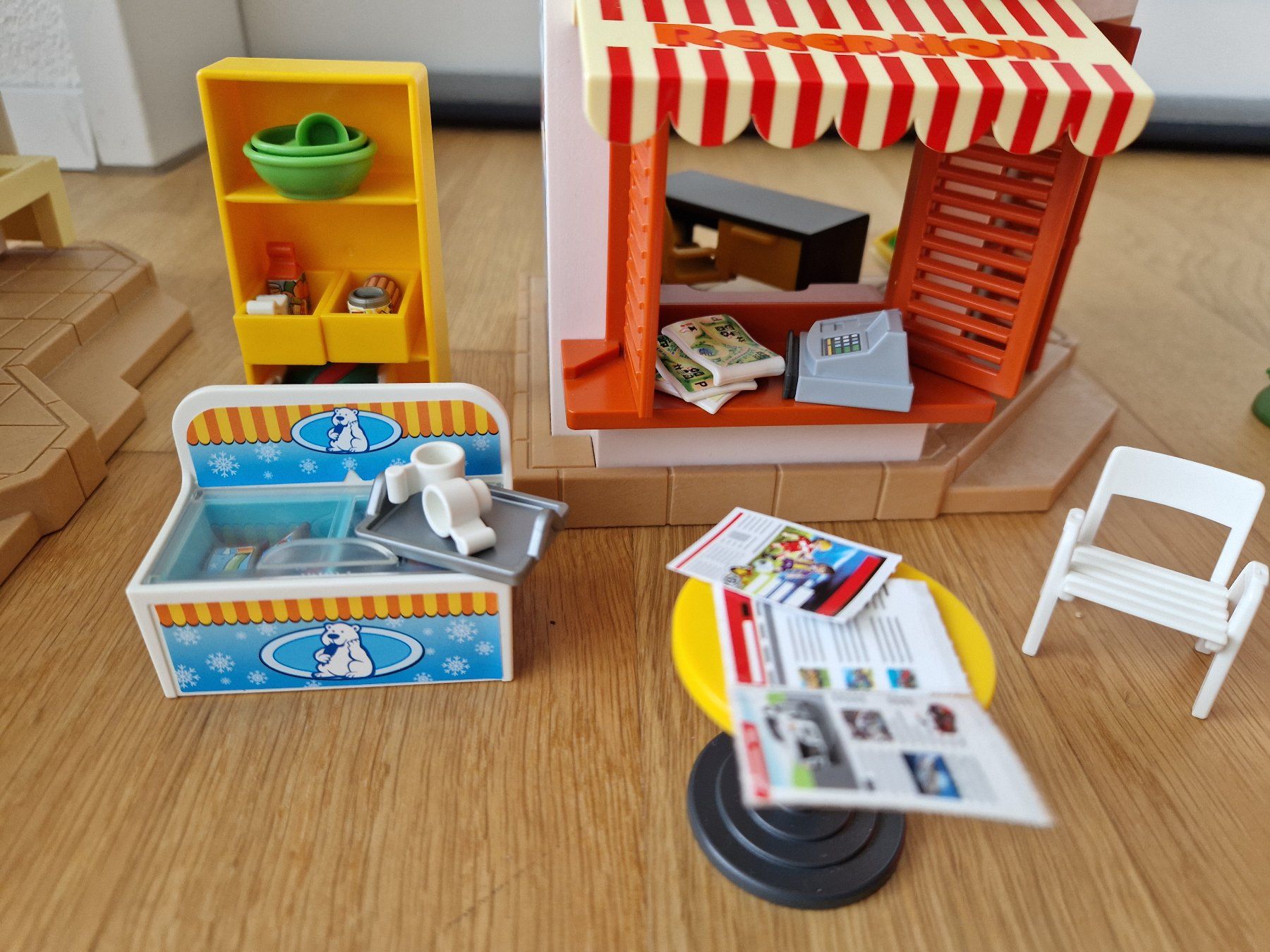 Playmobil Jouets: Playmobil 5432 Grosser Campingplatz – D'occasion à Gossau SG par dolores_x 5