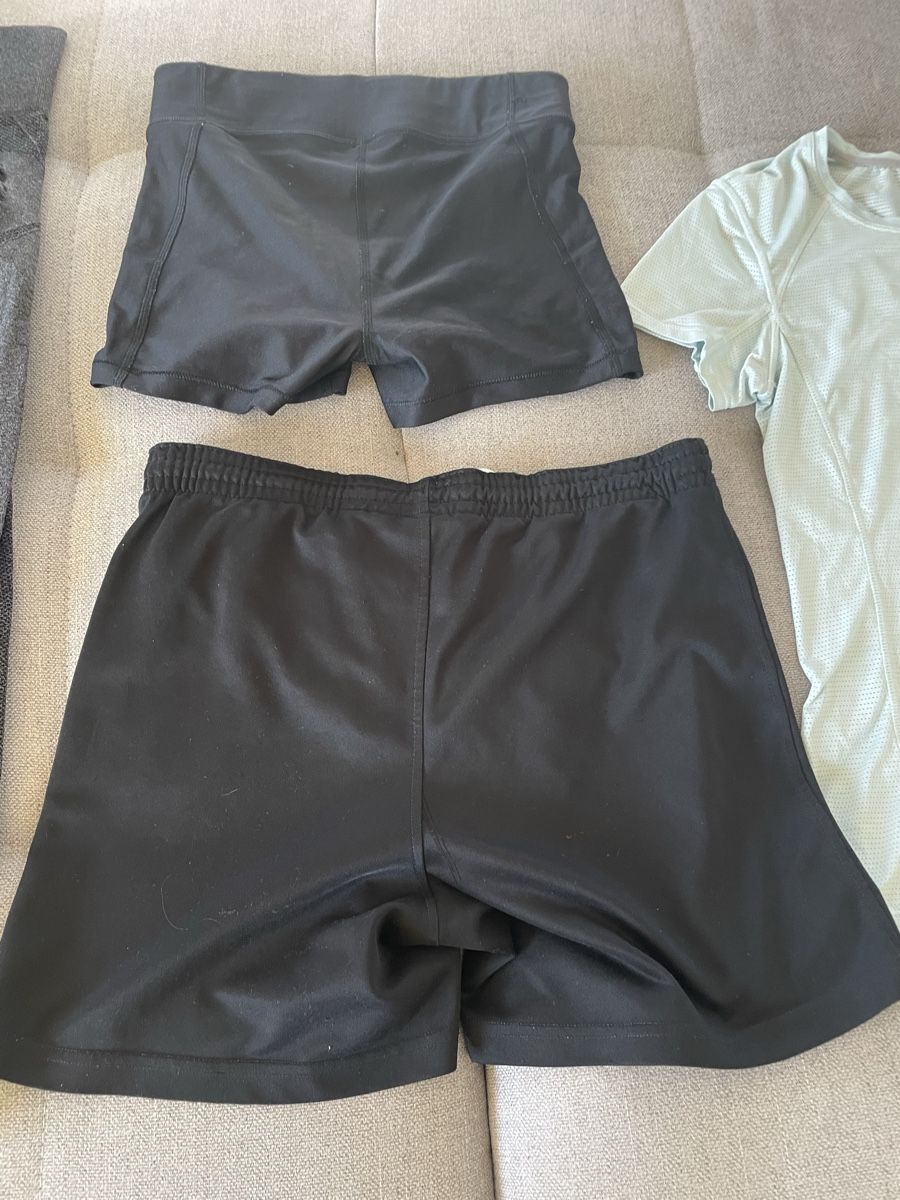 Lotti di vestiti: Sportset – Usato da Römerswil LU venduto da Schuerchl 4