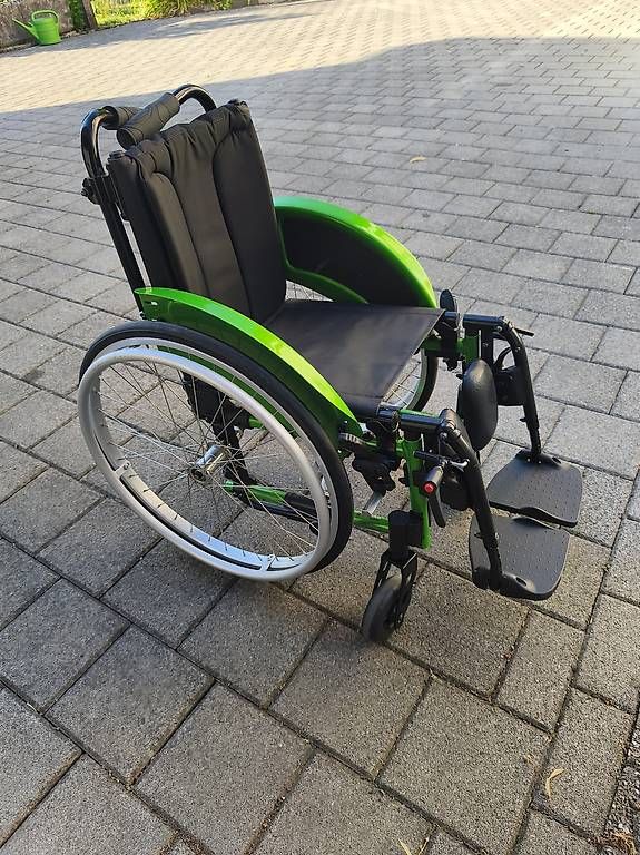 Chaises roulantes: Rollstuhl Meyra Kinder – D'occasion à Thörigen par lunafix 2
