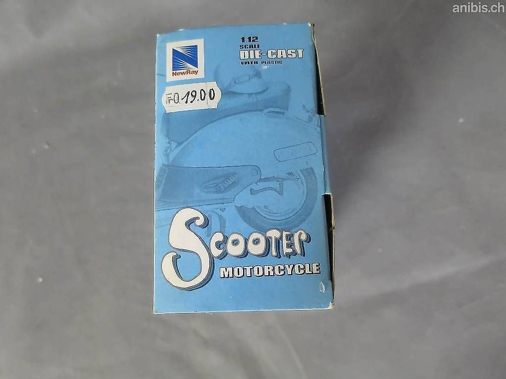 Kit di modellismo & Modellini statici: NewRay Scooter Motorcycle 1:12 Scale – Usato da Zürich venduto da axolottchen 1