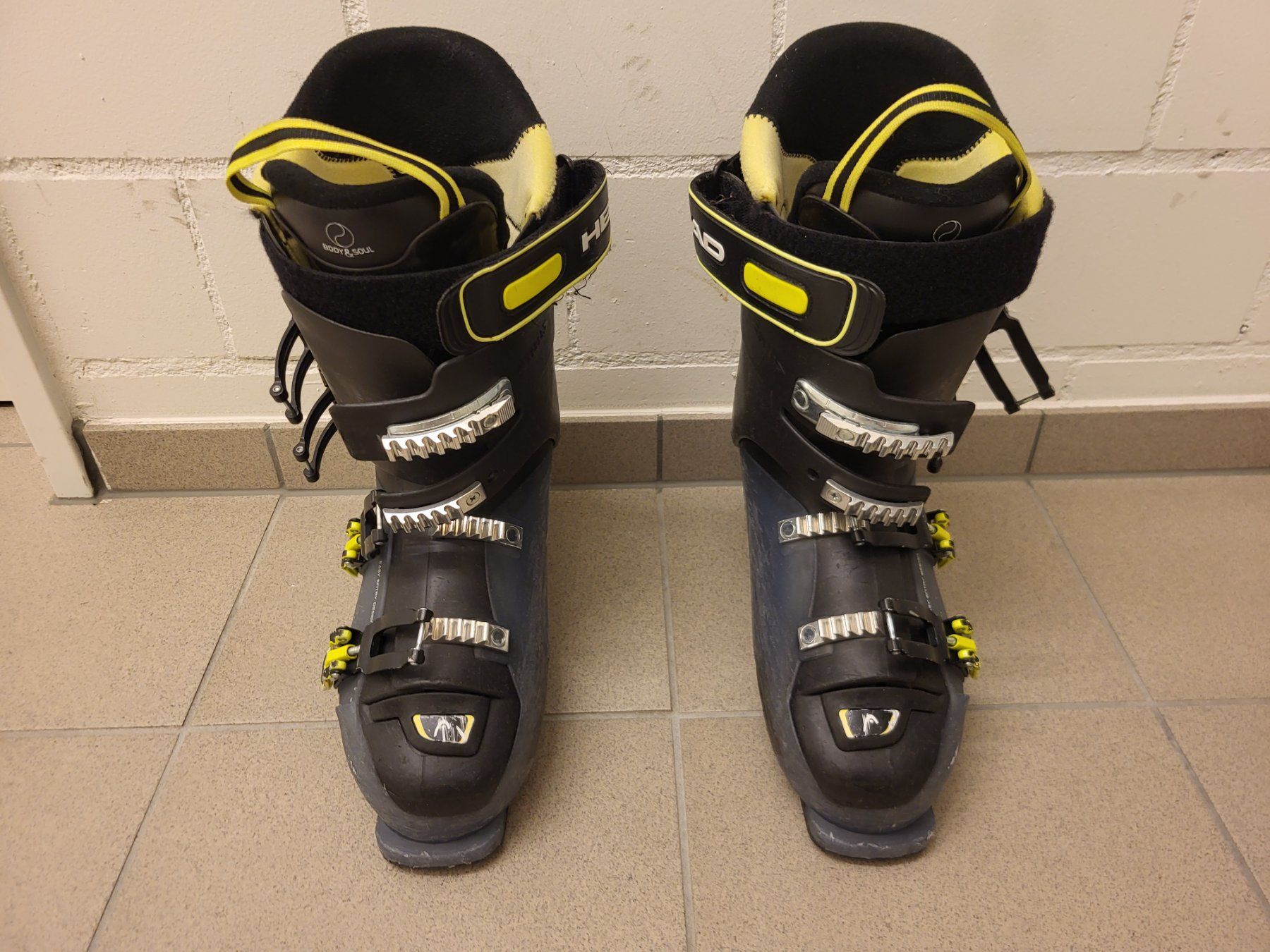 Head Scarpe da uomo: Skischuh Head Body & Sould – Usato da Sarnen venduto da manze01